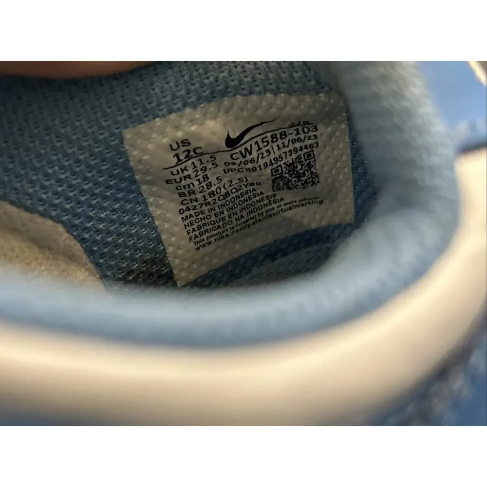 Nike product pair